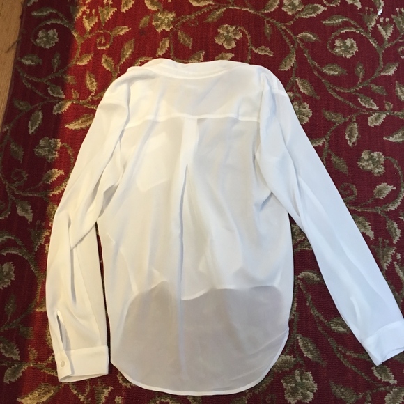 Collared quarter length button down - Picture 3 of 3